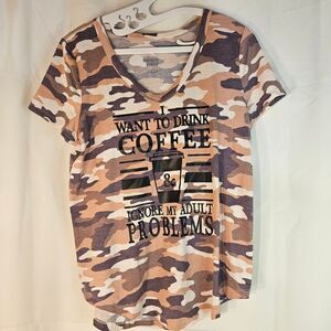 Trendy Camo Print 'I Want to Drink Coffee' Graphic T-Shirt‎